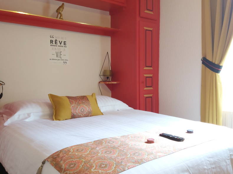 Entire Home Vichy 238980-1