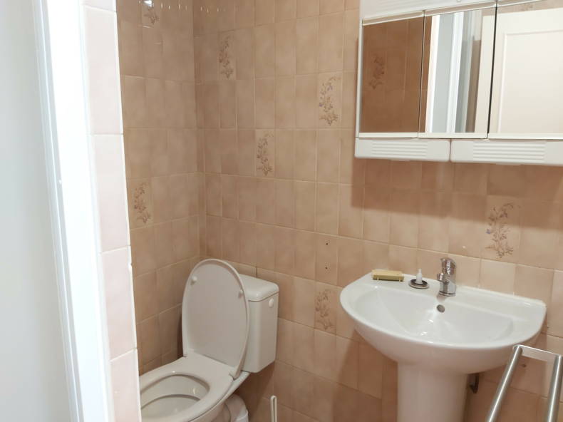 Entire Home Vichy 238980-5