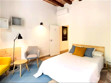 Room For Rent Barcelona 260058-1