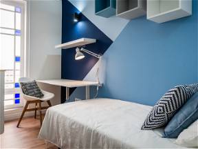 (RH26-R5) Bedroom In Beautiful Apartmen In Pl. Catalunya