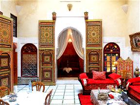  Traditionelles Riad Meknès Marokko