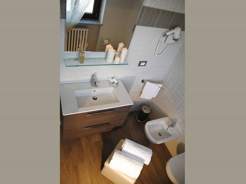 Entire Home Garbelletto 206026-4