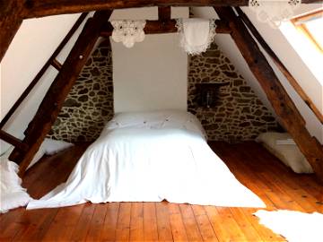 Roomlala | ROMANTIC ROOM AT THE INHABITANT IN LAMBALLE
