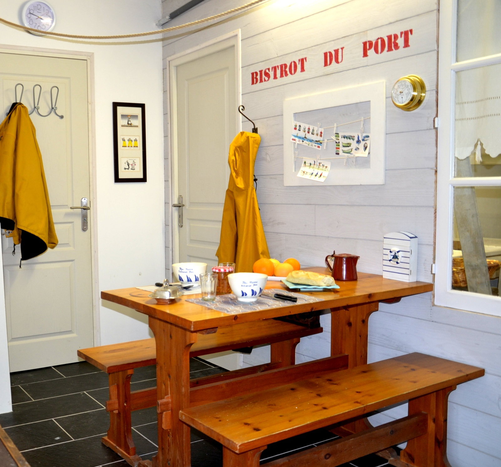 Homestay Créhen 93612