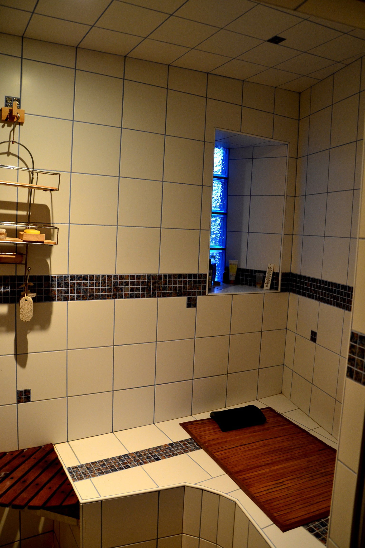 Homestay Créhen 93552