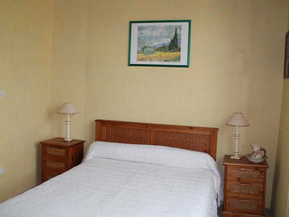 Homestay Saint-Michel-de-Lanès 141206-1