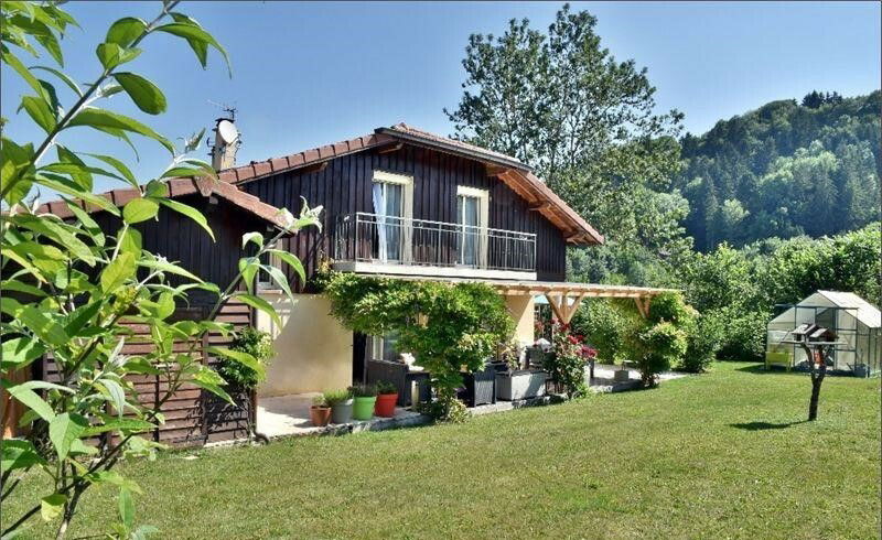 Homestay Cranves-Sales 257293