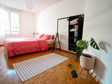 Roomlala | Room 14m2 / furnished / Wifi