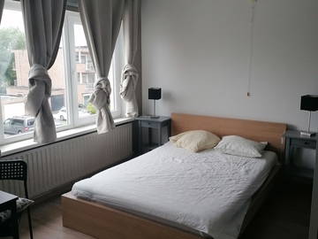 Roomlala | Room 15m2 in spacious house with garden / Antwerp area