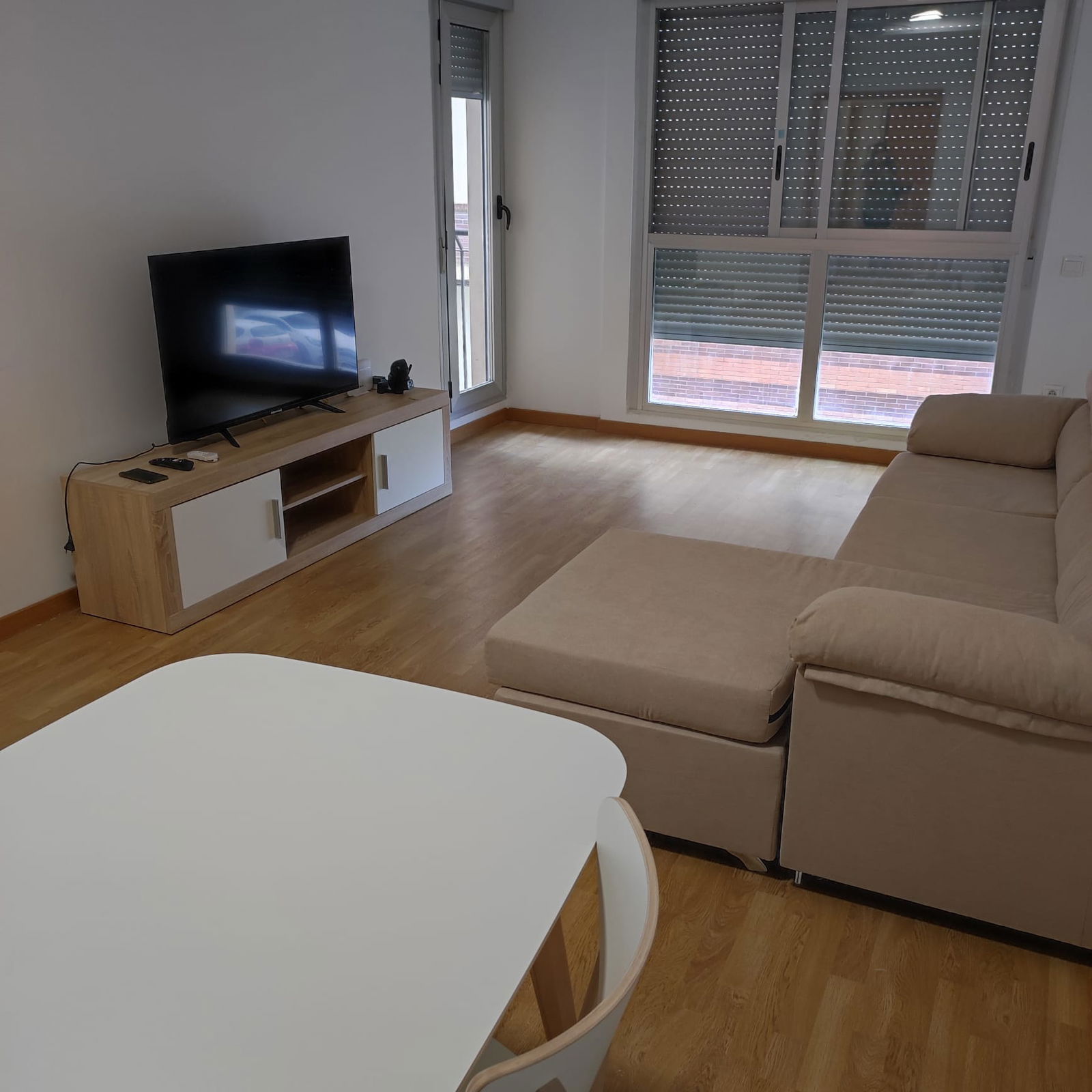 Homestay Almazora 431003