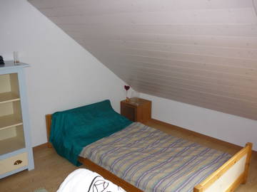 Roomlala | Room 300 meters from Unil and EPFL