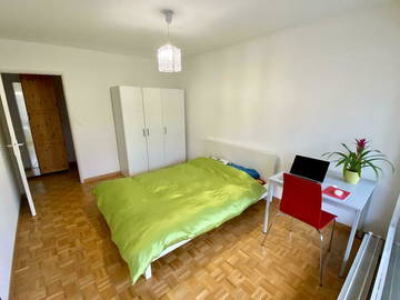 Roomlala | Room (3gb) in Shared Apartment in 5 Rooms for Rent - Morges