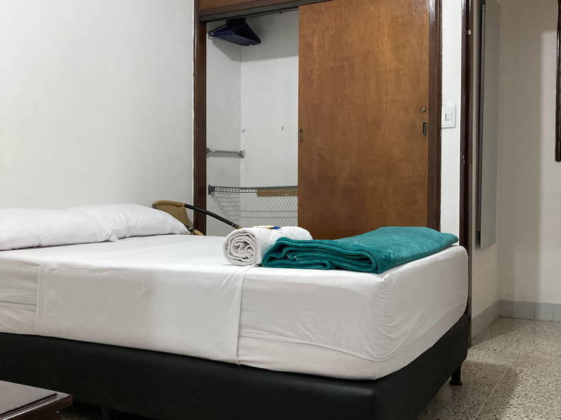 Quedarse En Casa Medellín 235865-3