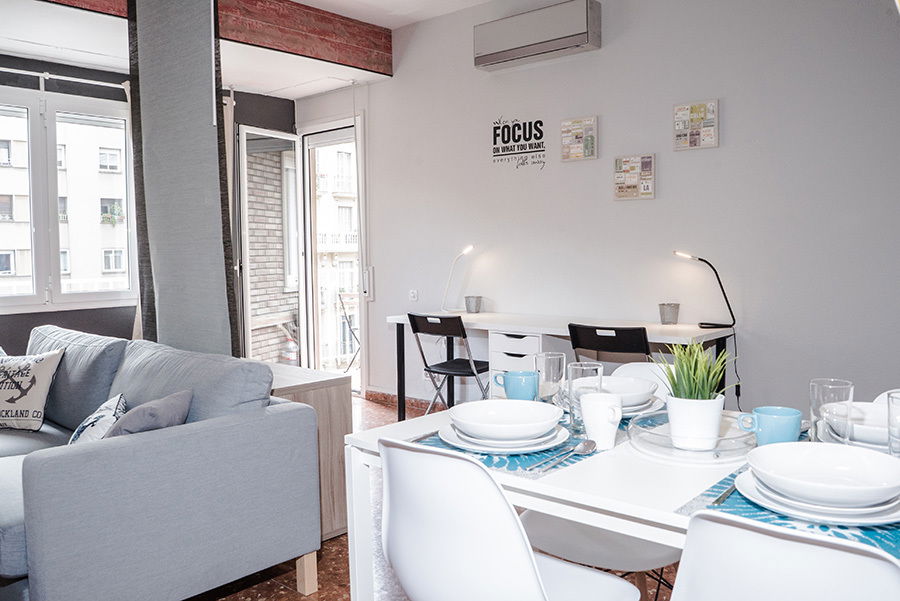 Homestay Barcelona 200315
