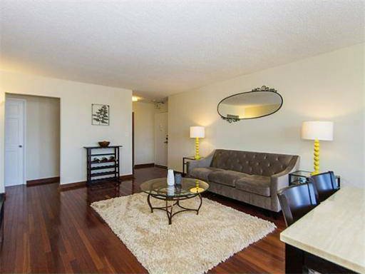 Kolokation Brookline 111240-3