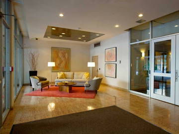 Colocation Brookline 111240-4