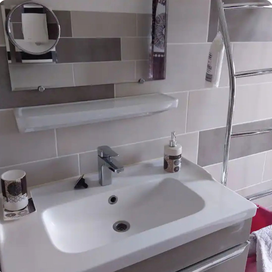 Homestay Dolomieu 430102