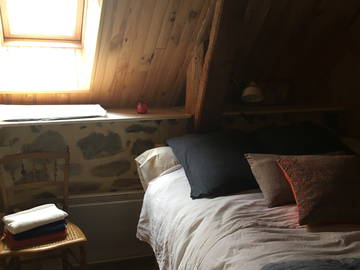 Roomlala | Room for 2 people and breakfast in the heart of Sancy