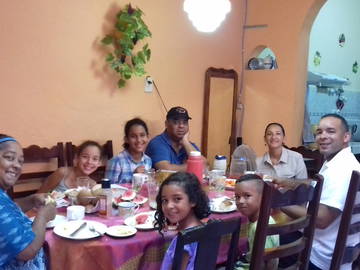 Quedarse En Casa Trinidad 180802-6