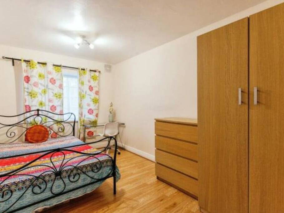 Homestay London 672154-1