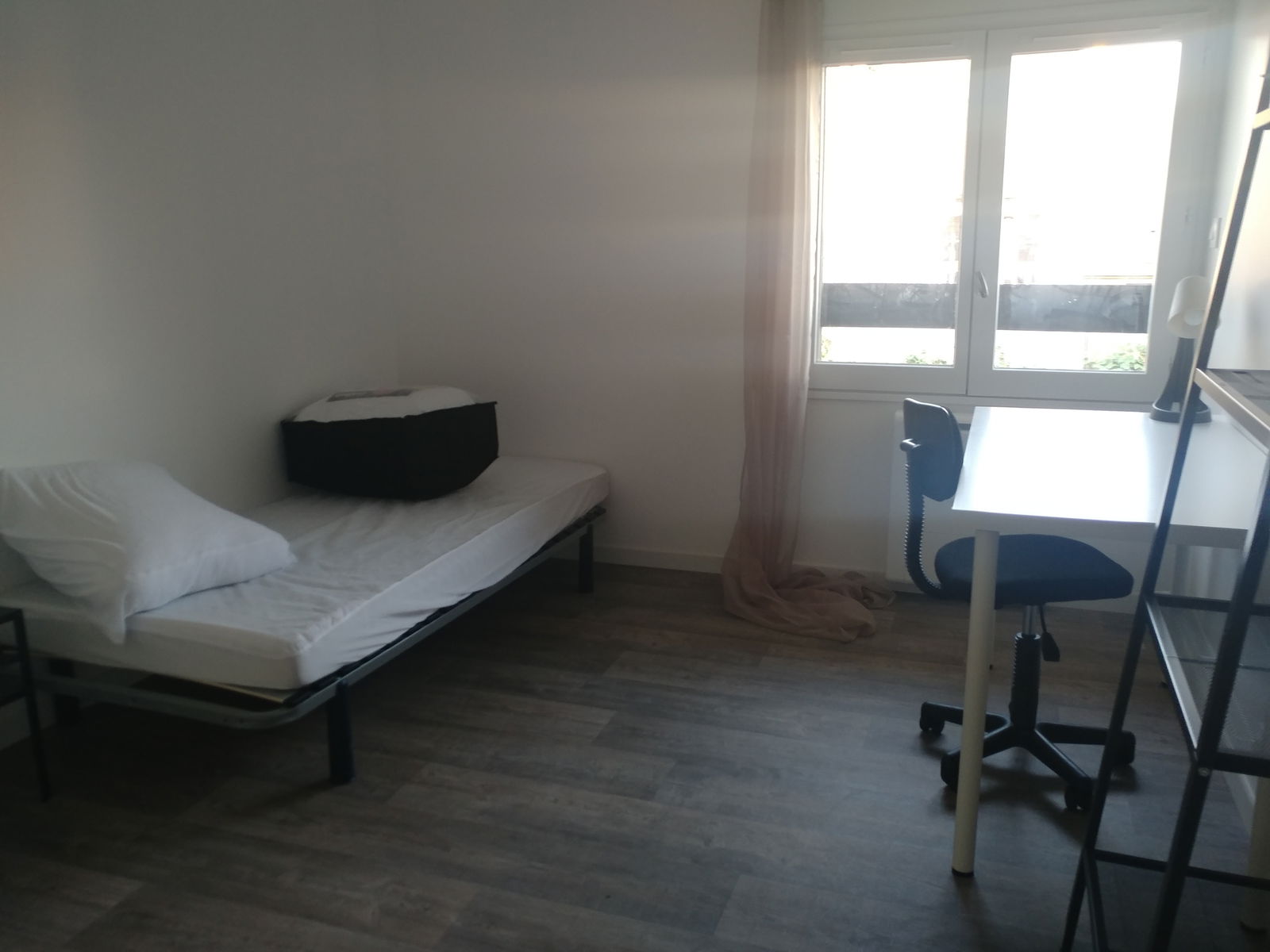 Homestay Stains 257249