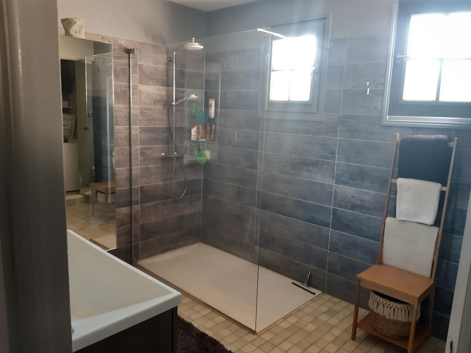 Homestay Venelles 64468