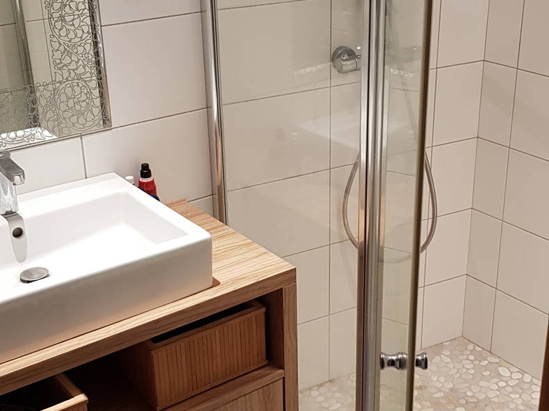 Homestay Épinouze 218105-3