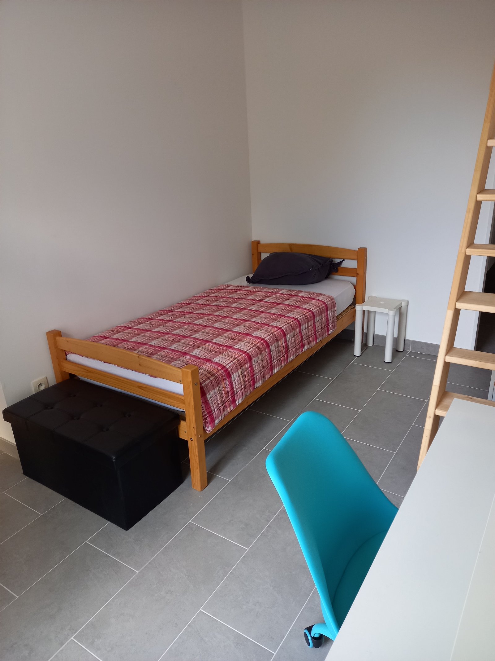 Homestay Meyzieu 244503