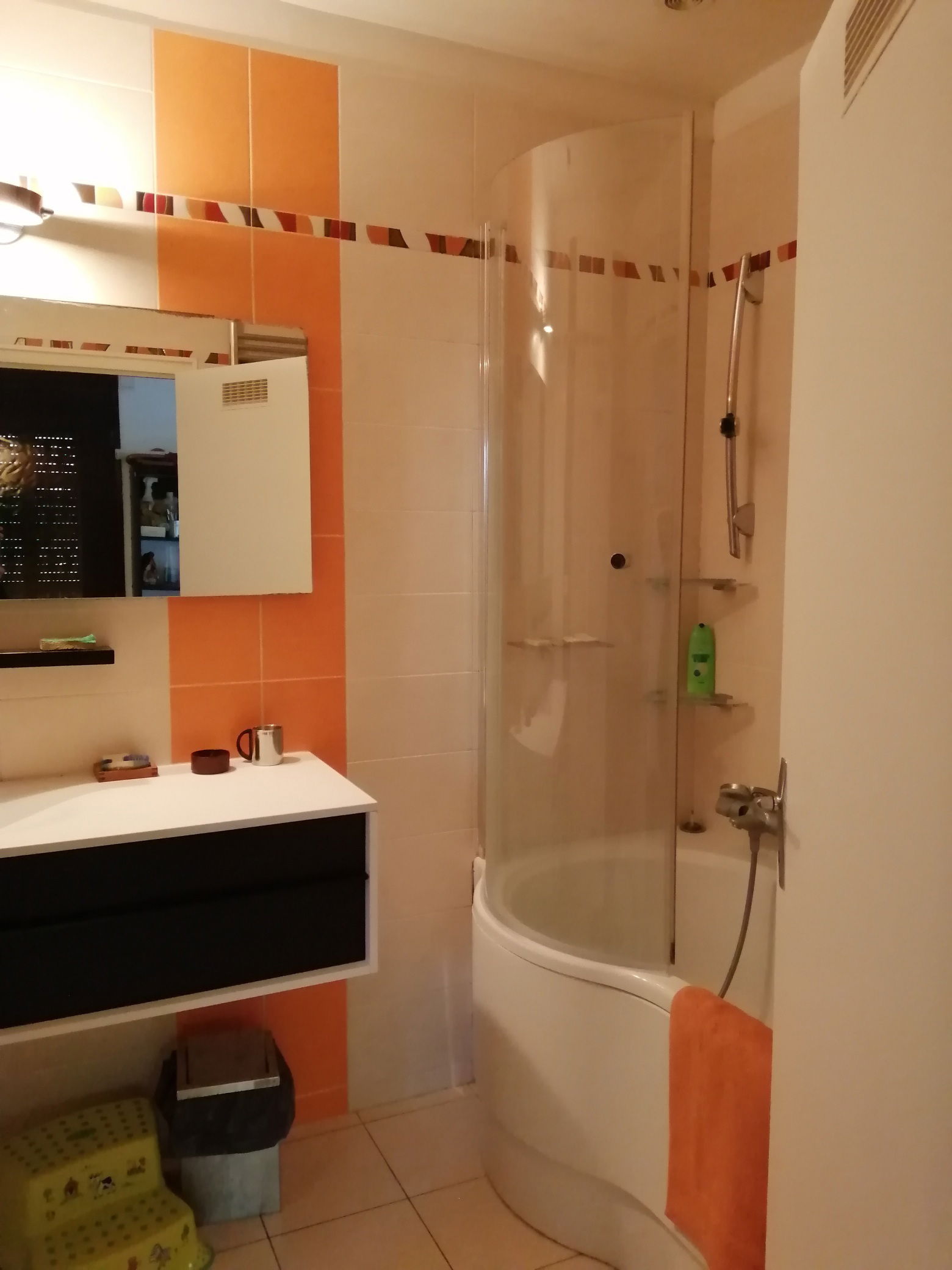 Homestay Stains 249167