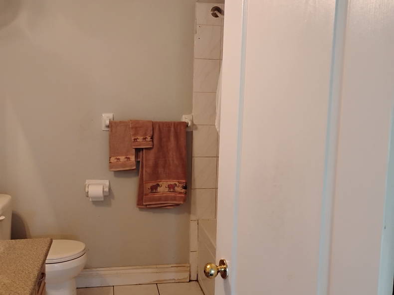 Homestay Brampton 432624-5