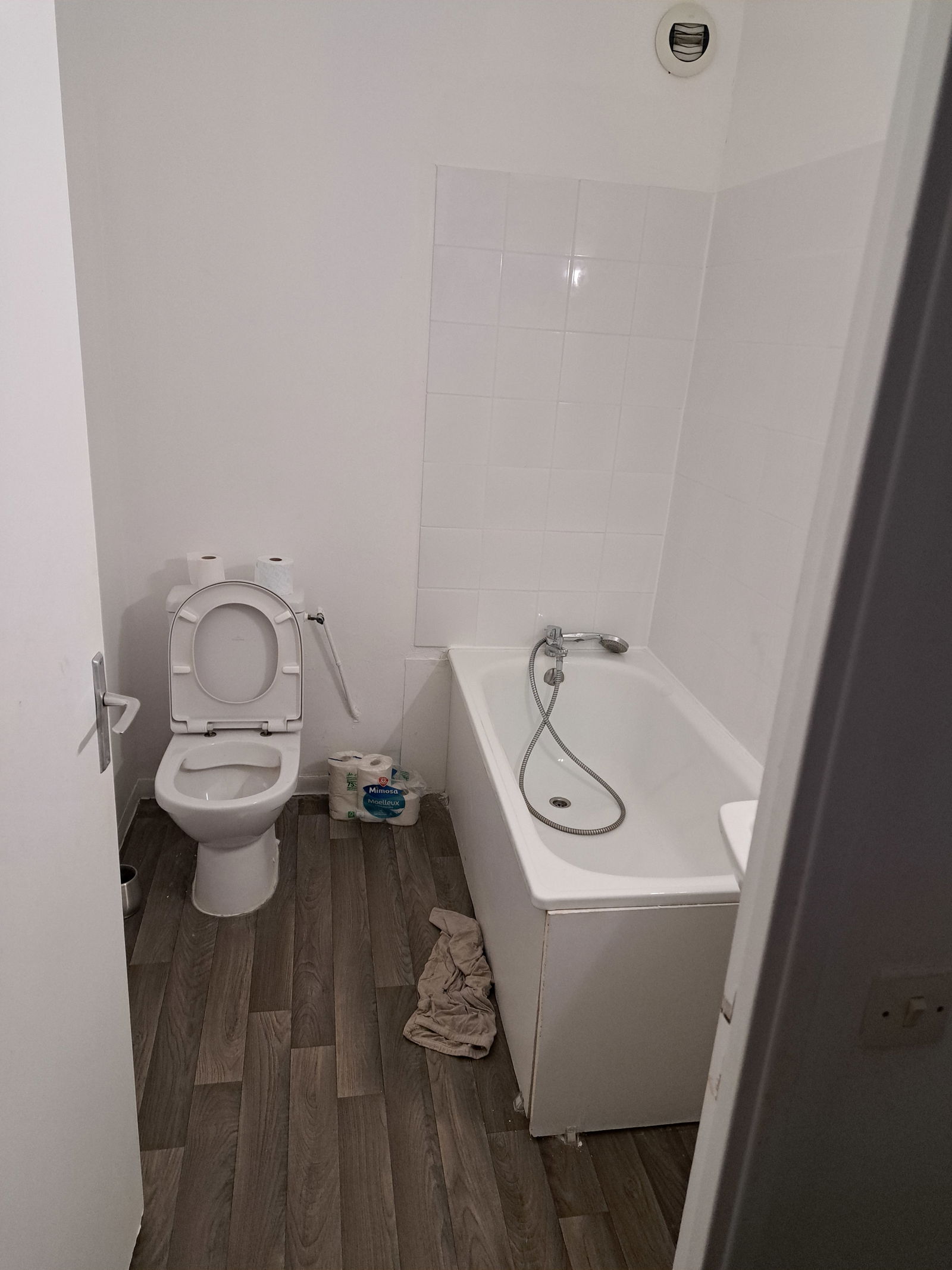 Homestay Saint-Ouen-l'Aumône 437493