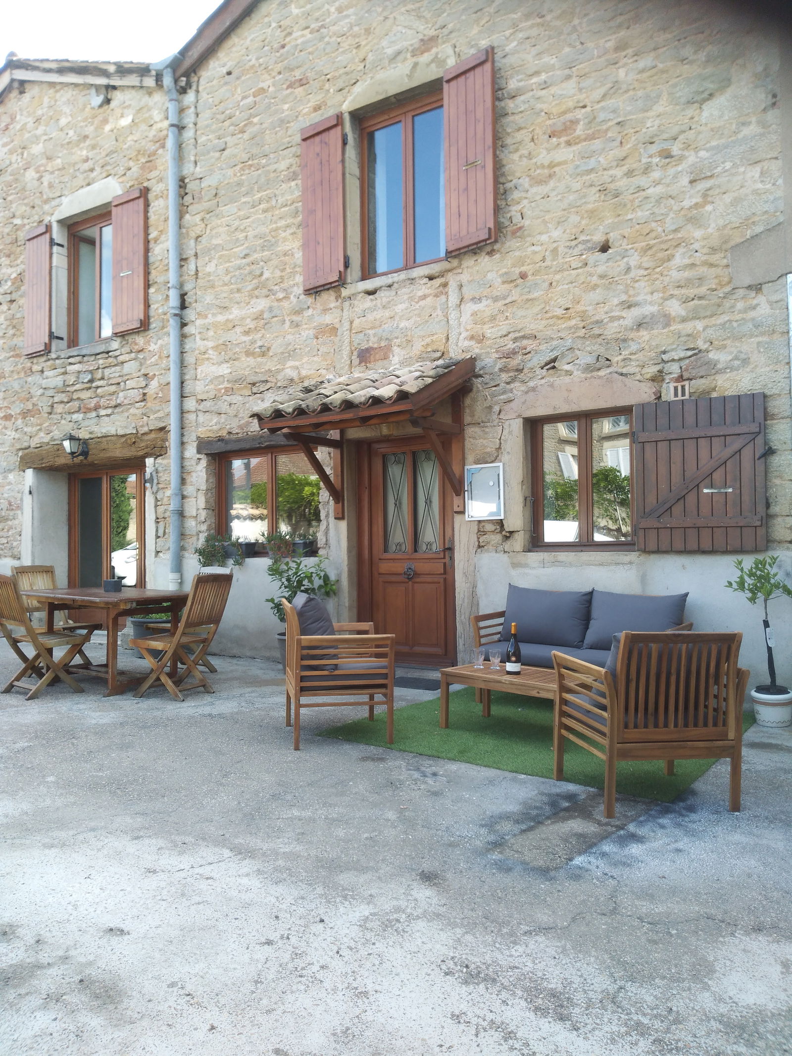 Homestay Verzé 656865