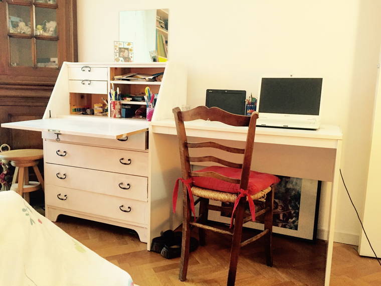 Homestay Paris 98041