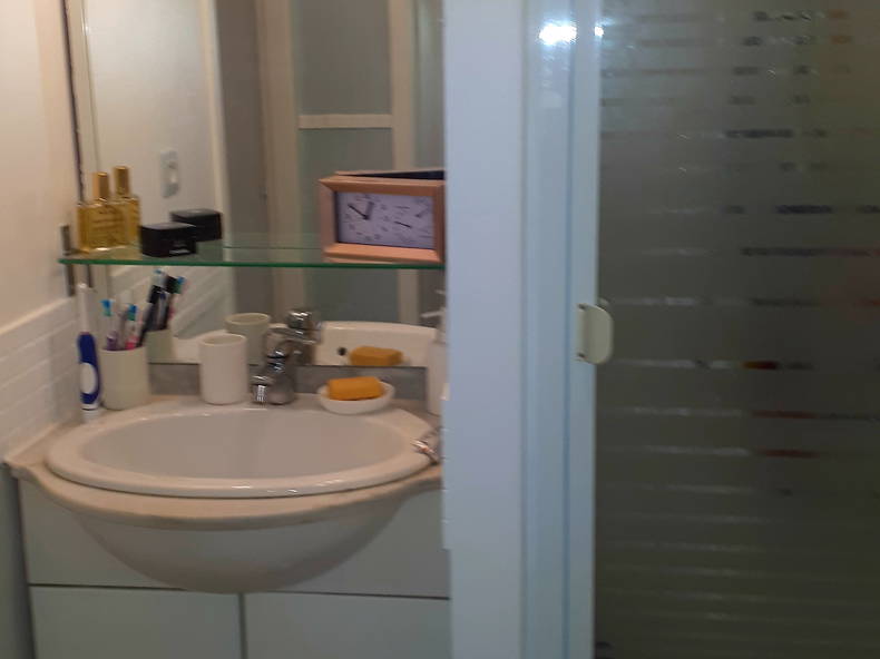 Hospedagem Em Casa De Família Roche 250335-3