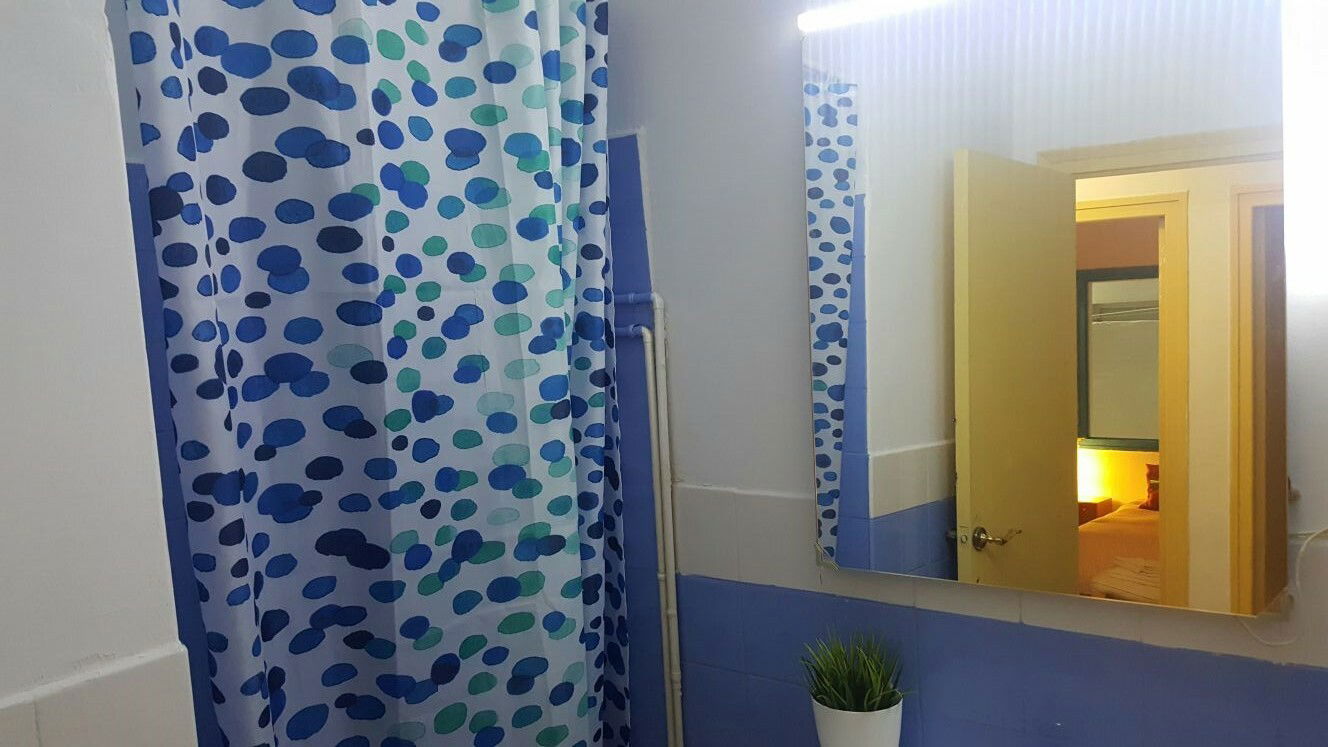 Homestay Esplugues de Llobrega 174065