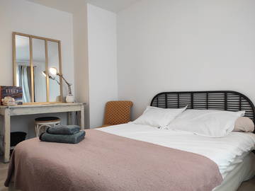 Roomlala | Room for rent, comfortable and quiet, near CHU Rouen