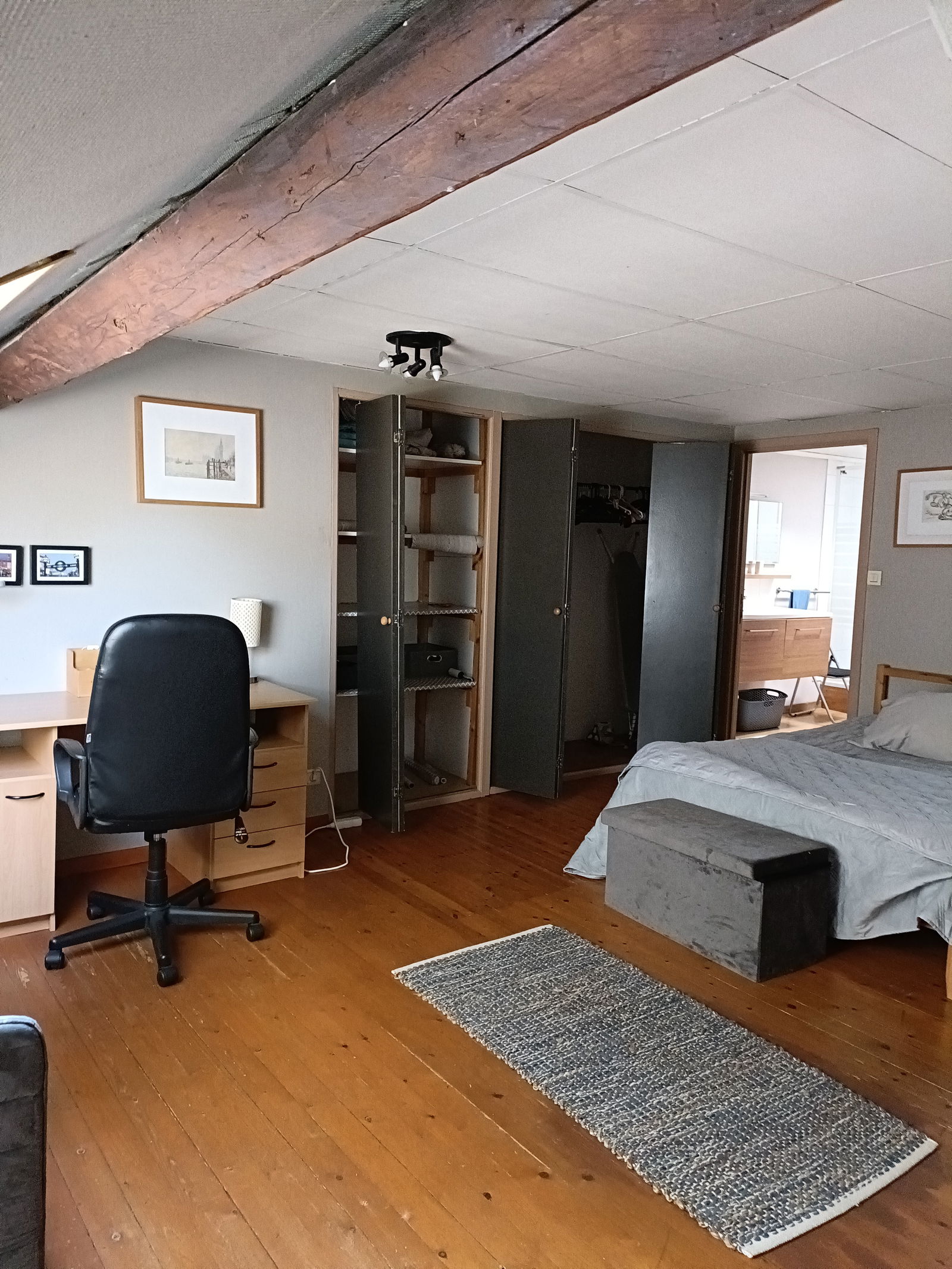 Homestay Charleroi 95811