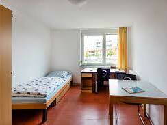 Room For Rent For The Month Of February In Filderbahnplatz