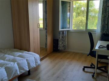 Room For Rent Coppet 391863-1