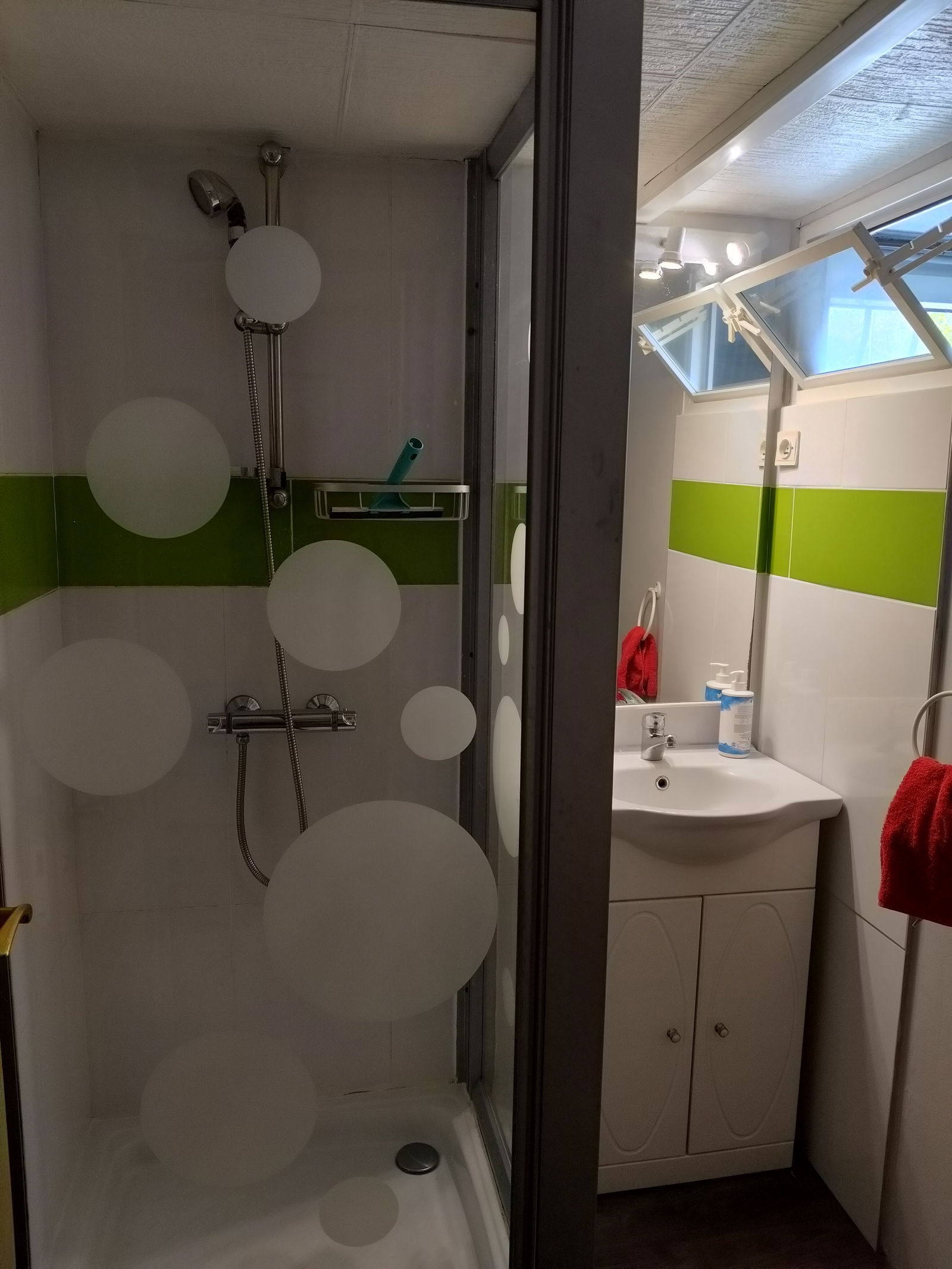 Homestay Angers 67840