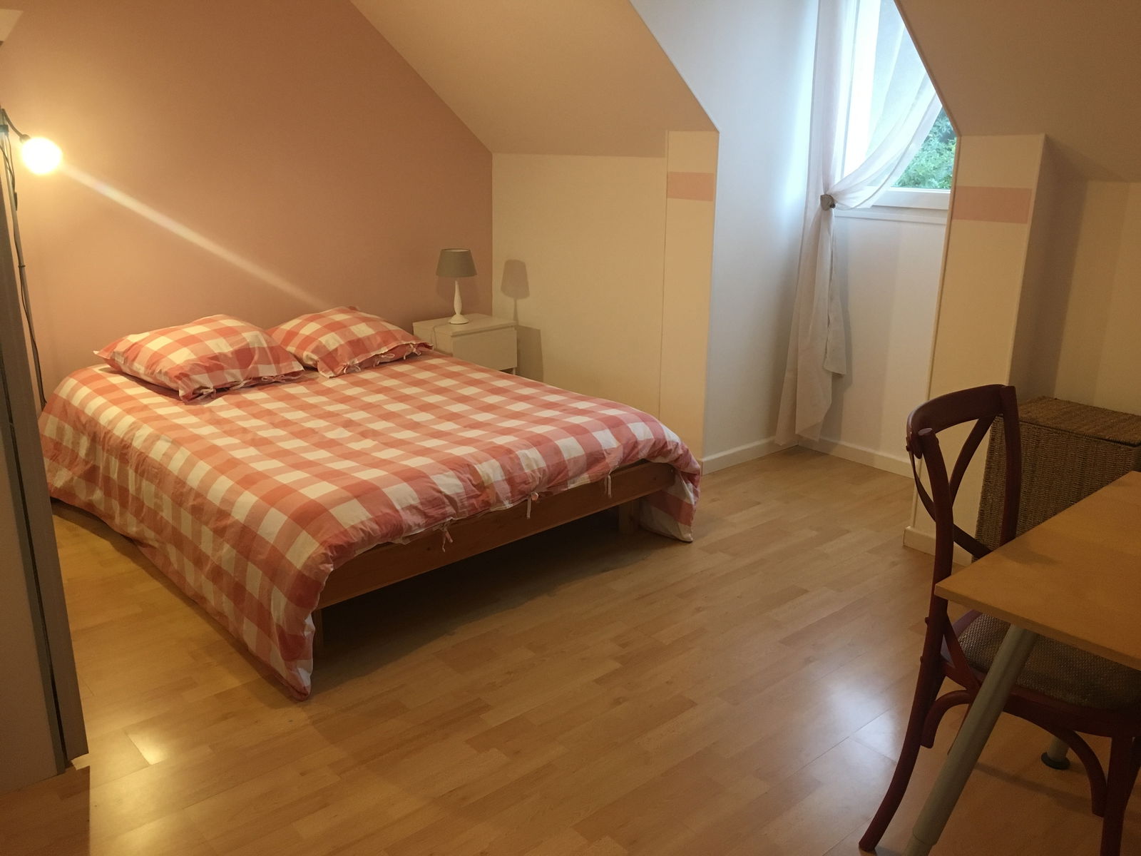 Homestay Magny-les-Hameaux 208445