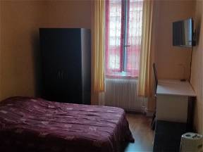 Chambre A Louer Chez L'habitant/240€ Charges Comprises