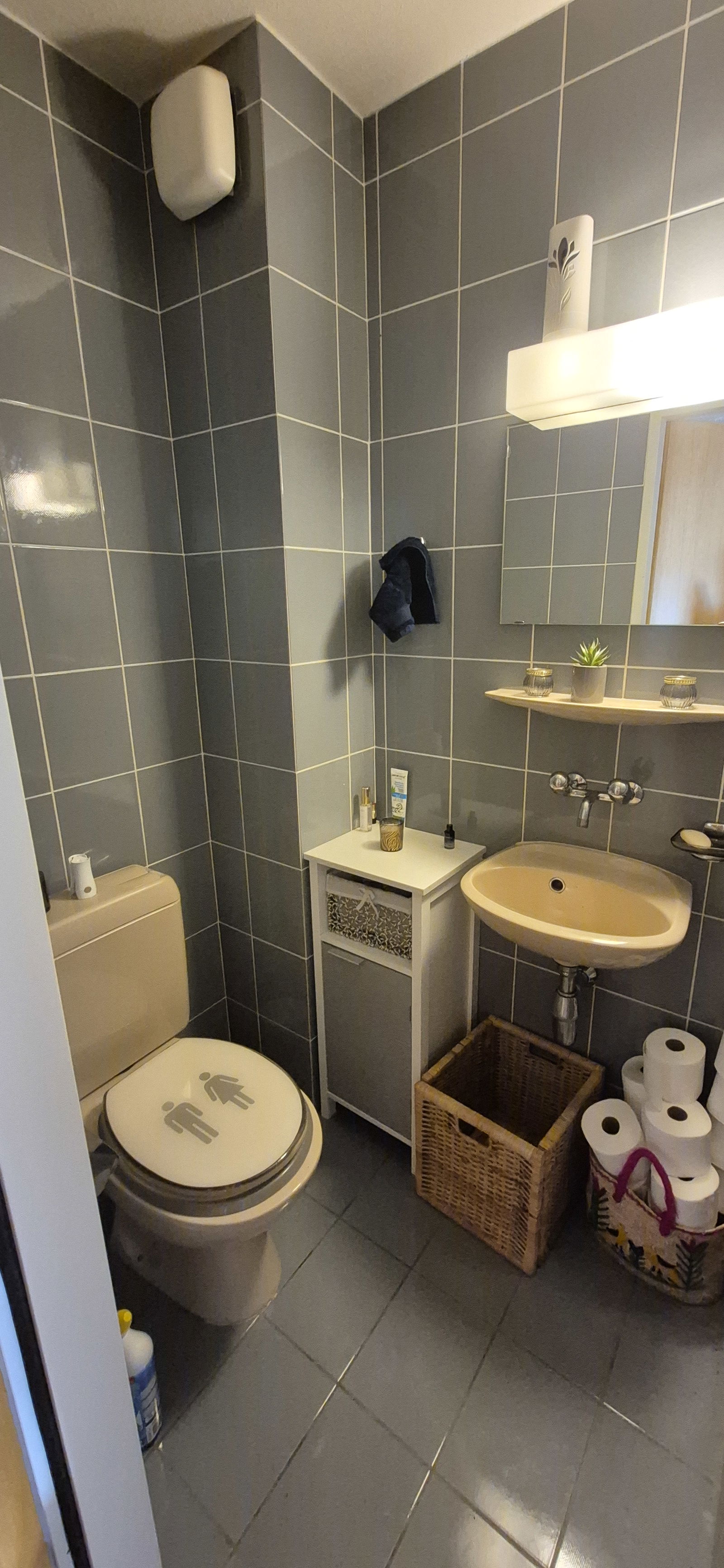 Homestay Mont-sur-Rolle 659018