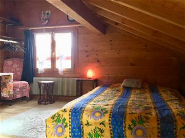 Roomlala | Room For Rent In A Chalet 20 Min From Geneva