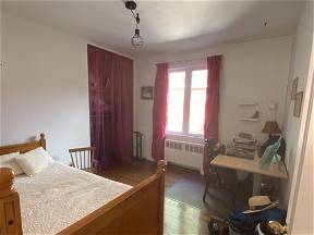 Room For Rent In A Large House (copy)
