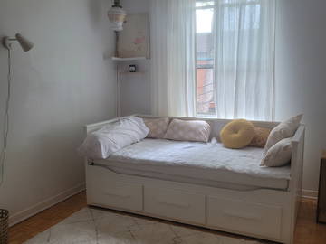 Roomlala | Room for rent in a nice apartment