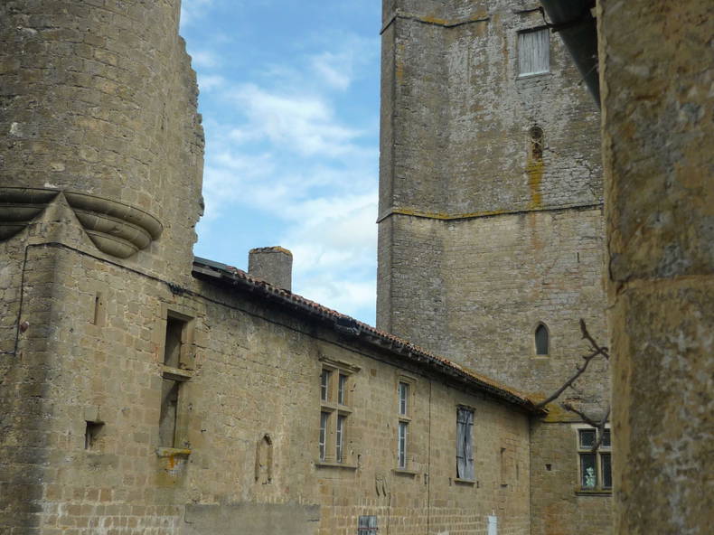 Quedarse En Casa Bassoues 200580-4