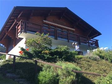 Roomlala | Room for rent in beautiful chalet in Bluches