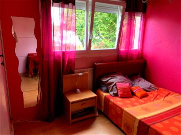Roomlala | Room For Rent In Beautiful House In Vaulx En Velin