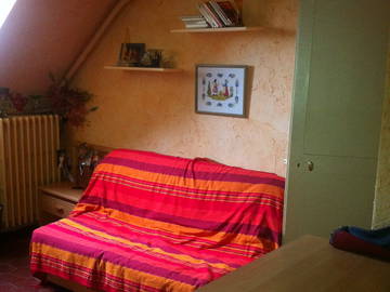 Roomlala | Room for rent in charming house